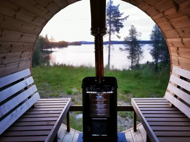Blick aus der Sauna für eine Entspannung nach dem Survival Urlaub