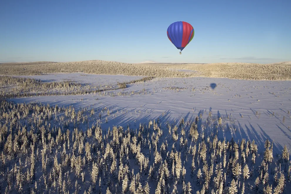 Schweden Lappland Aurora Heissluftballon