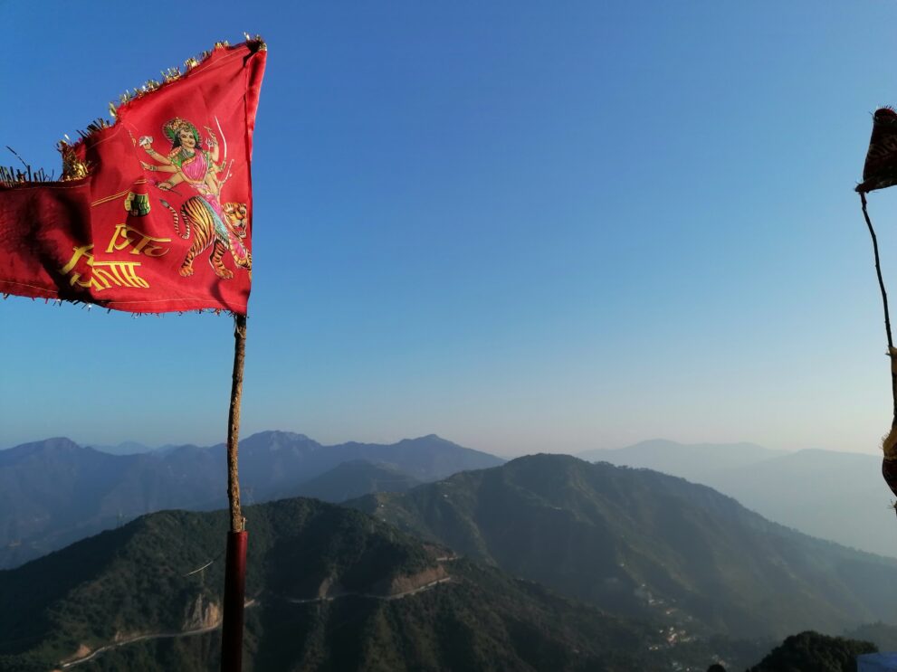 Yogareise Indien Wanderung Rishikesh Shakiri